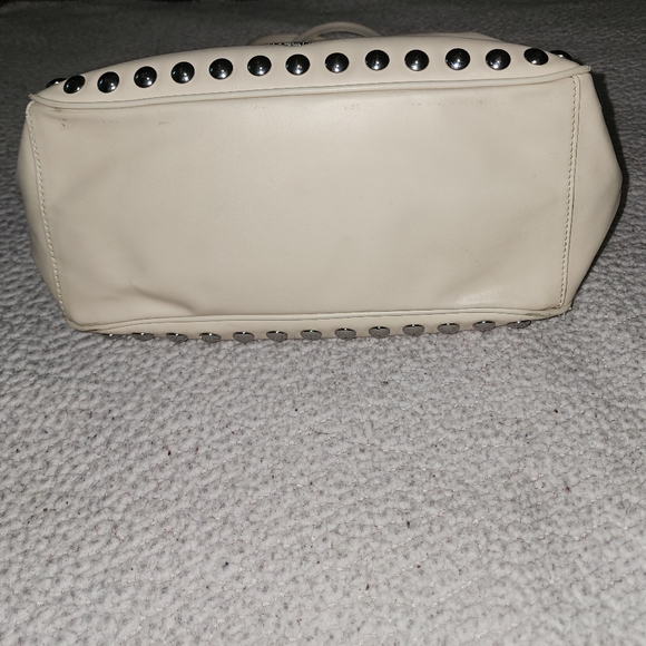 Love Moschino NWOT Gorgeous 😍❤️ Cream Leather Designer Purse - Picture 5 of 16